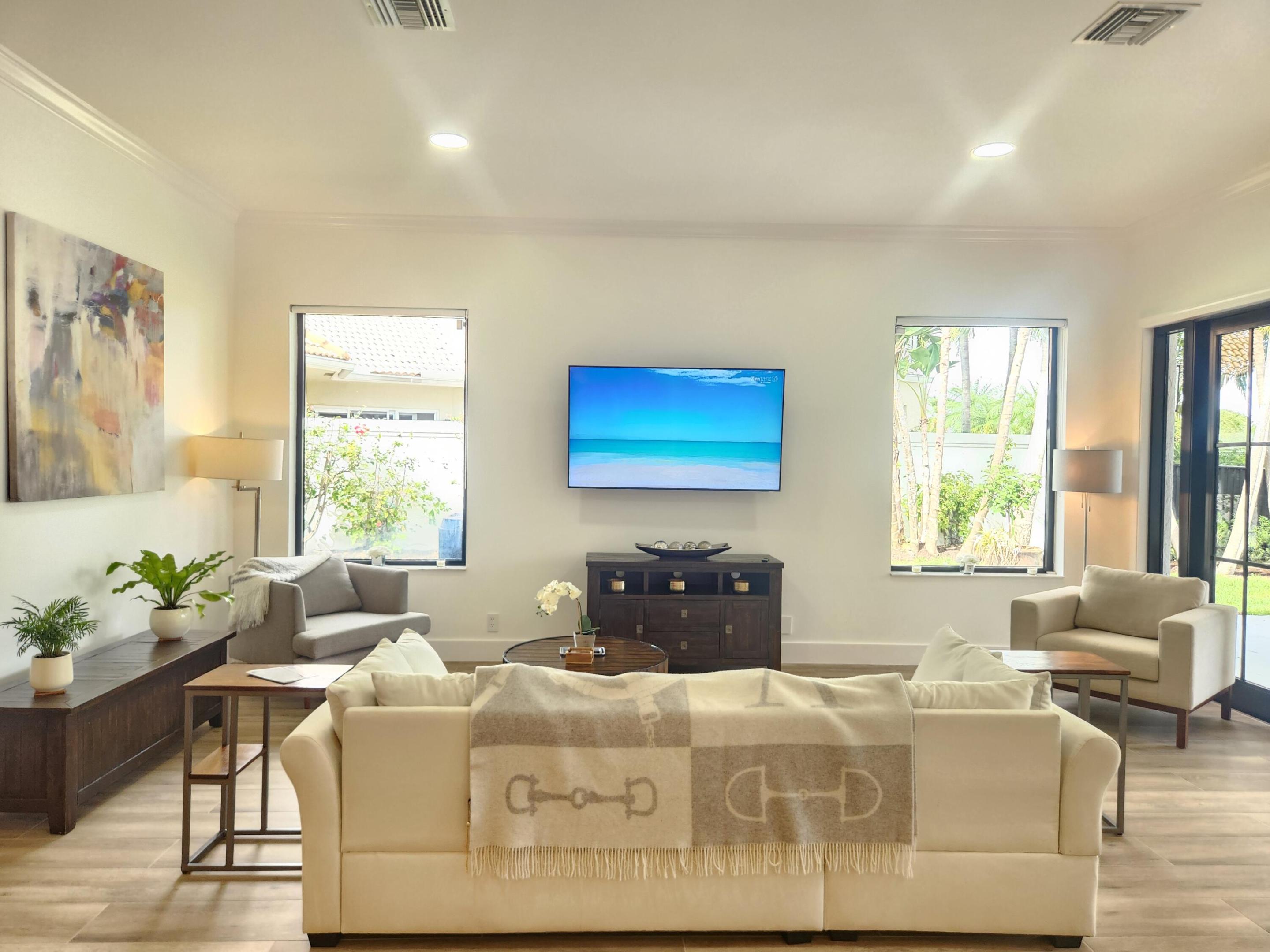 SHADY OAKS OF PALM BEACH POLO & COUNTRY CLUB - Residential