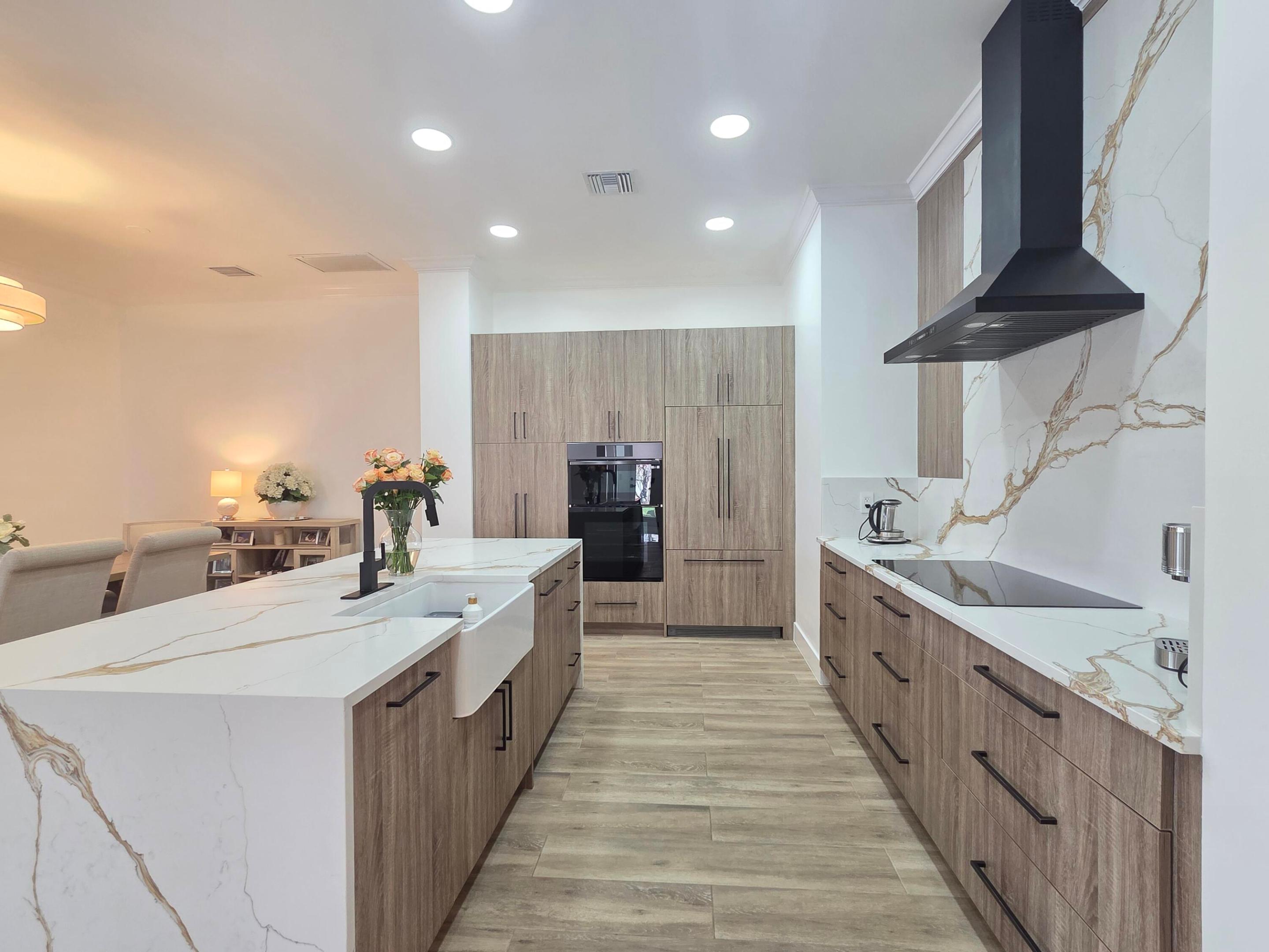 SHADY OAKS OF PALM BEACH POLO & COUNTRY CLUB - Residential