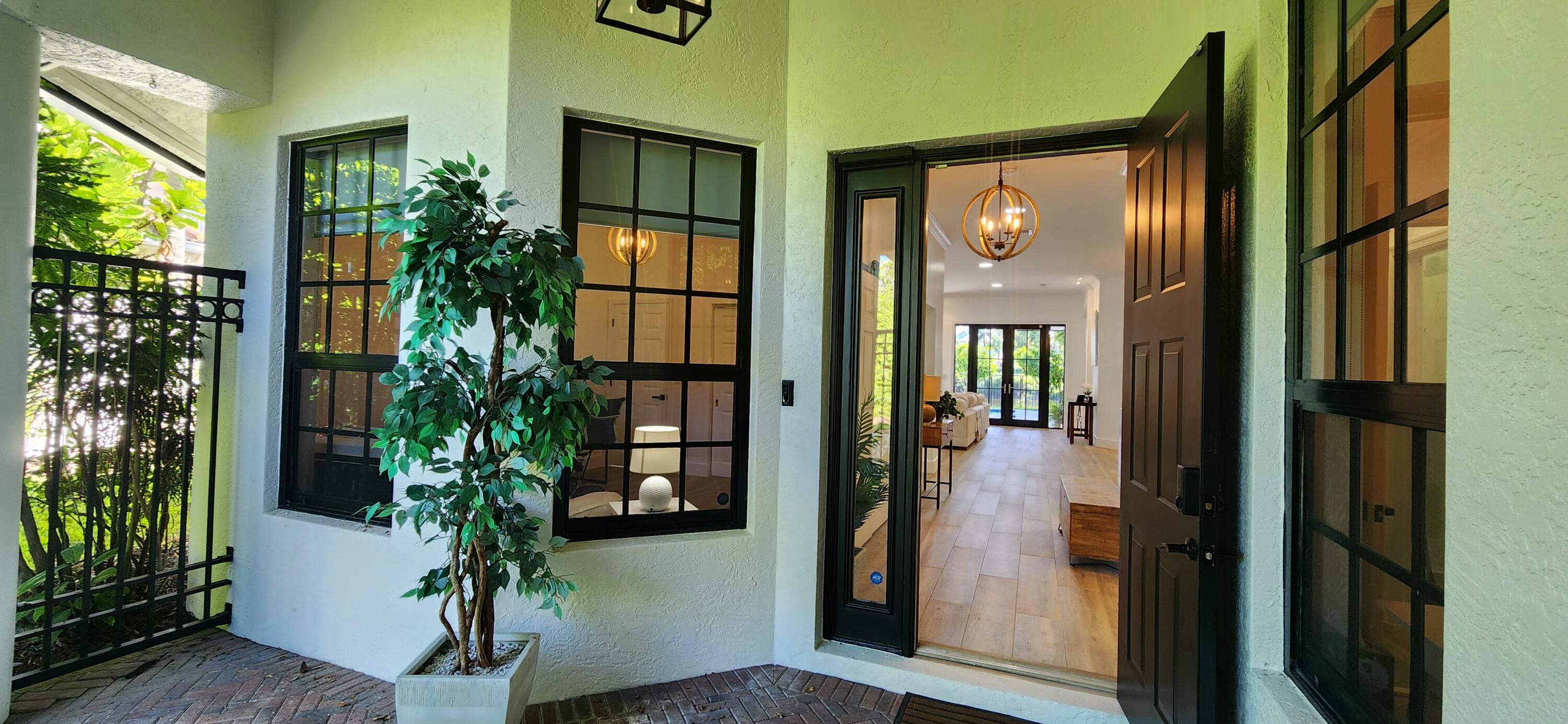 SHADY OAKS OF PALM BEACH POLO & COUNTRY CLUB - Residential