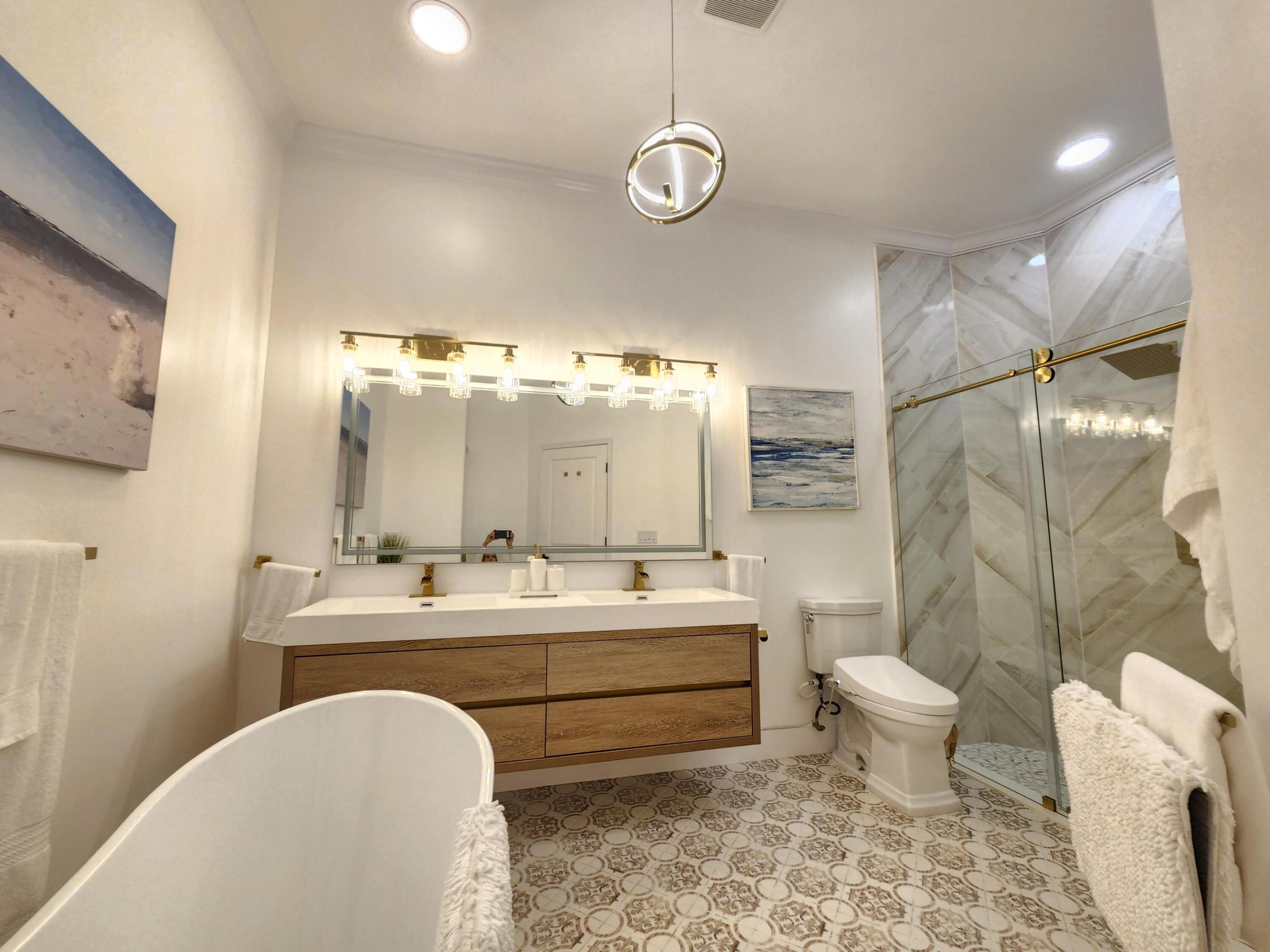 SHADY OAKS OF PALM BEACH POLO & COUNTRY CLUB - Residential