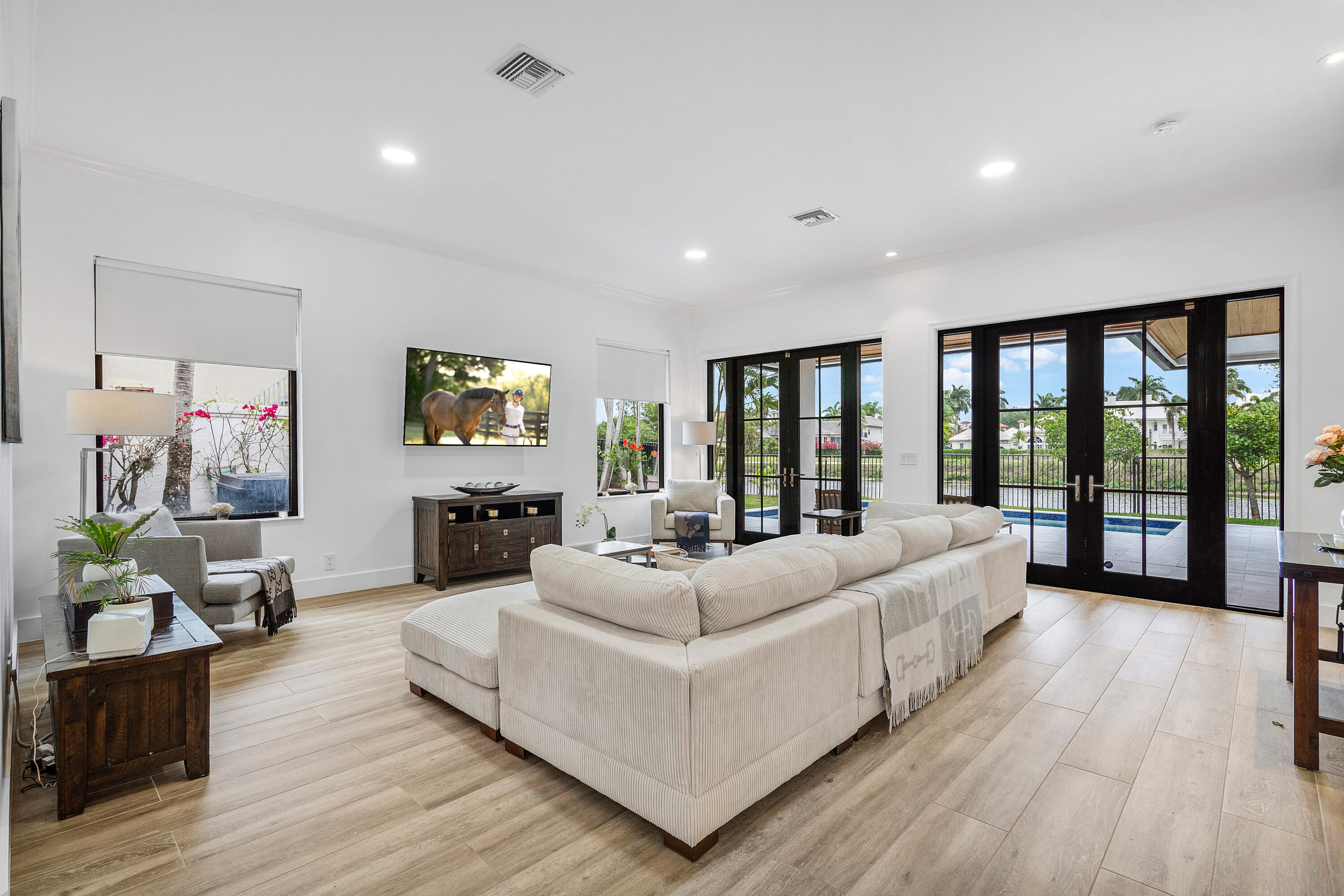 SHADY OAKS OF PALM BEACH POLO & COUNTRY - Residential