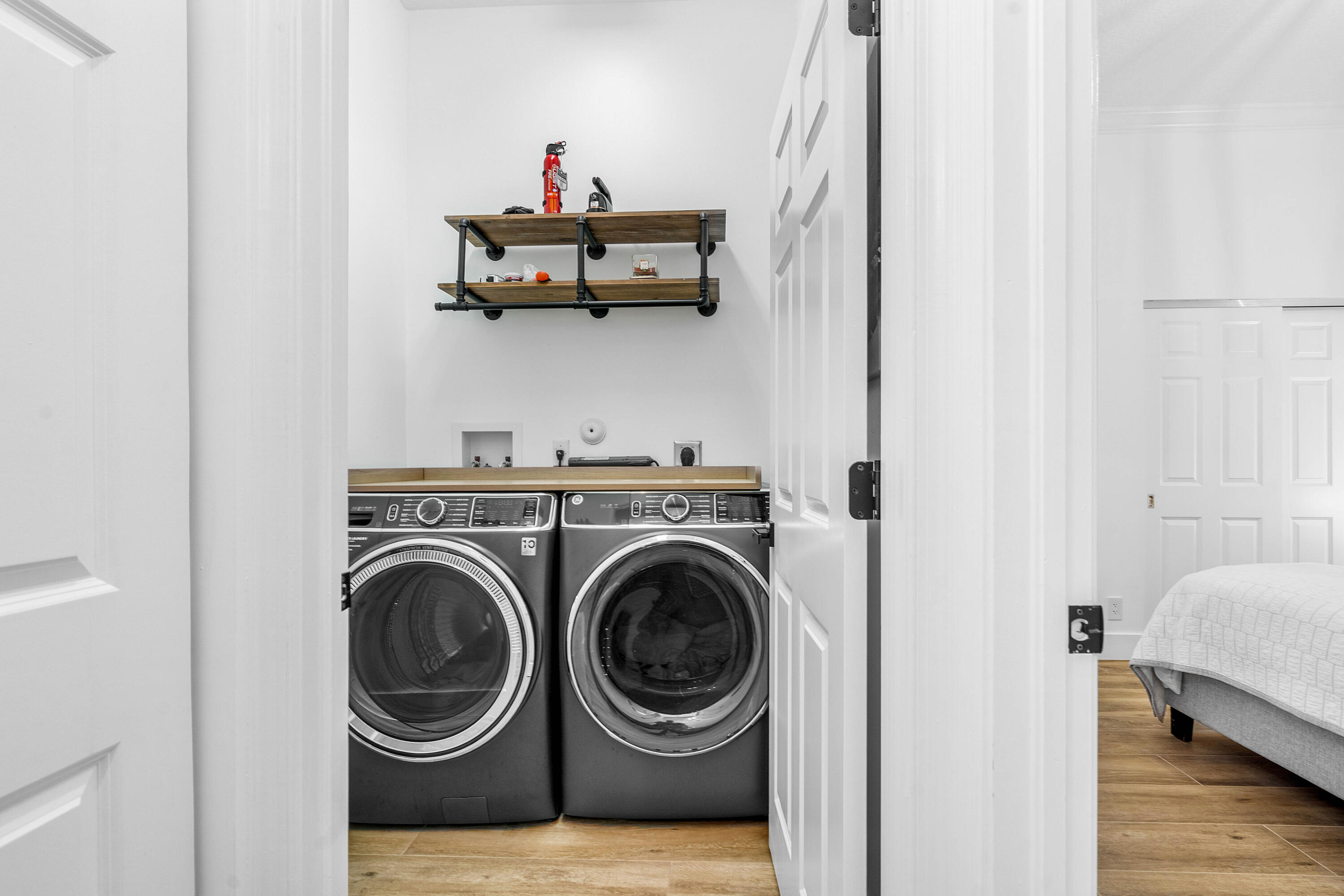 SHADY OAKS OF PALM BEACH POLO & COUNTRY - Residential