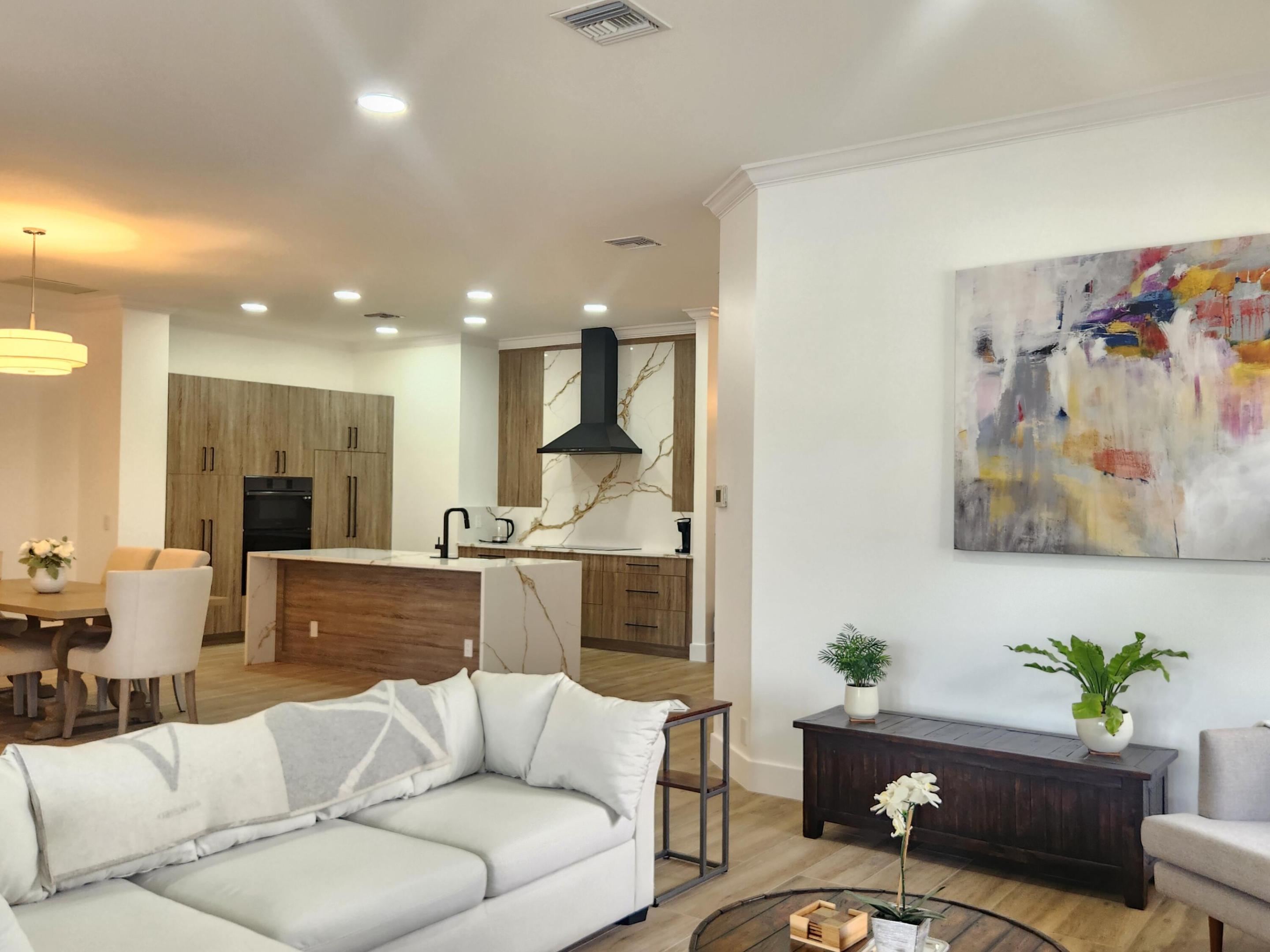 SHADY OAKS OF PALM BEACH POLO & COUNTRY CLUB - Residential