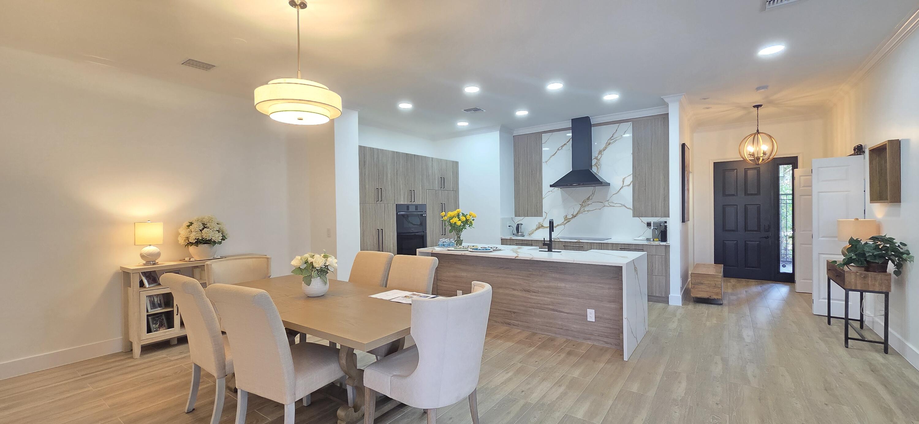 SHADY OAKS OF PALM BEACH POLO & COUNTRY CLUB - Residential