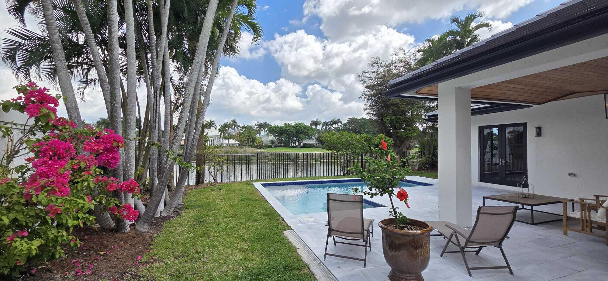 SHADY OAKS OF PALM BEACH POLO & COUNTRY CLUB - Residential