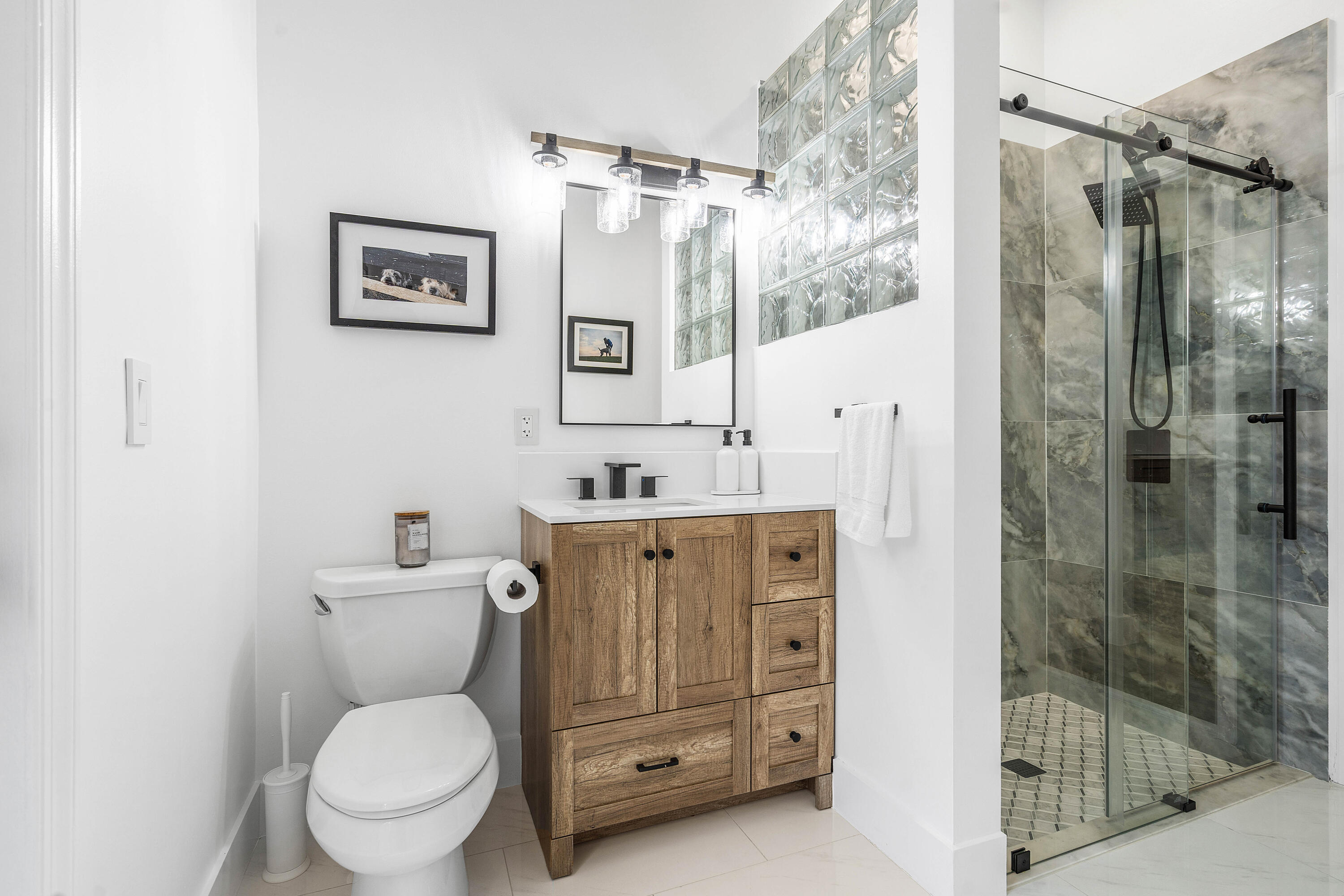 SHADY OAKS OF PALM BEACH POLO & COUNTRY - Residential