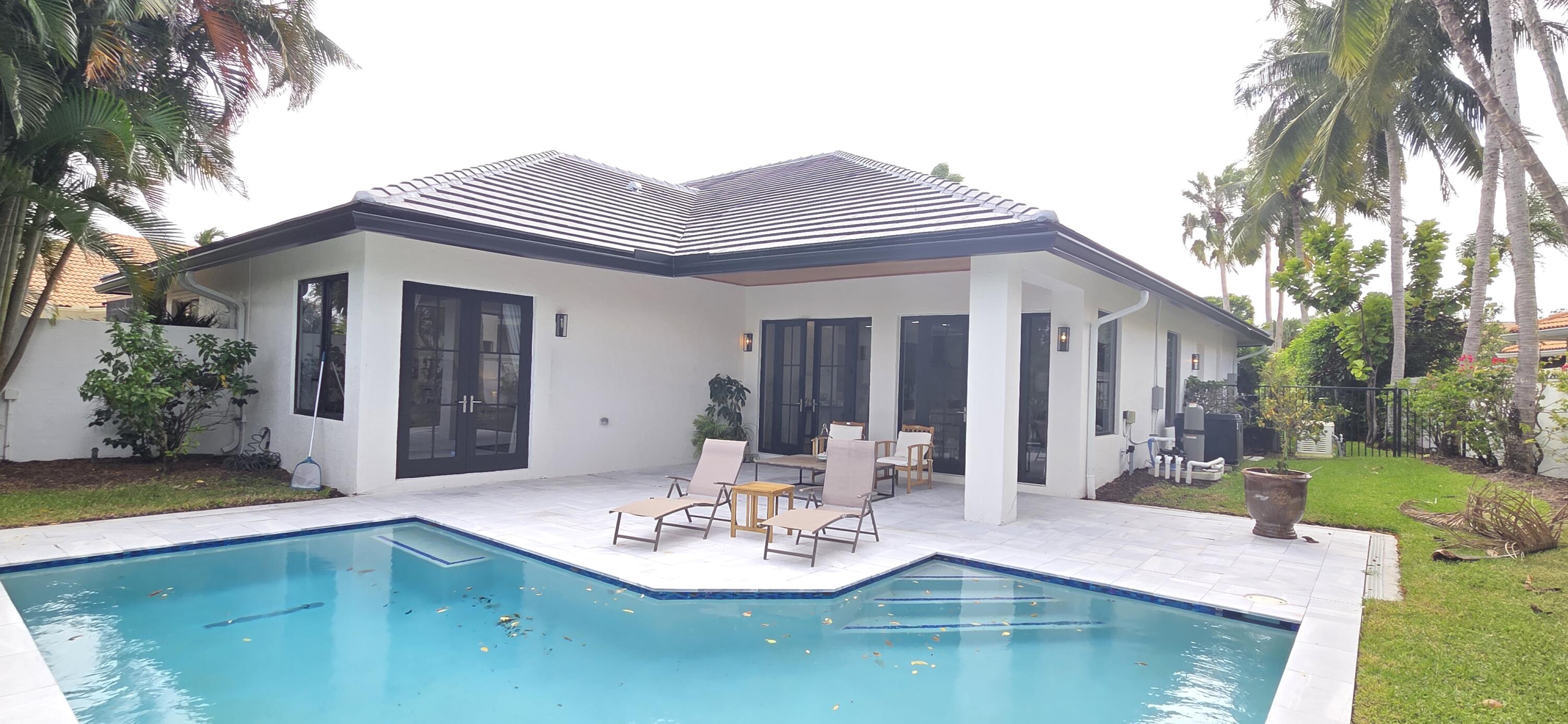 SHADY OAKS OF PALM BEACH POLO & COUNTRY CLUB - Residential