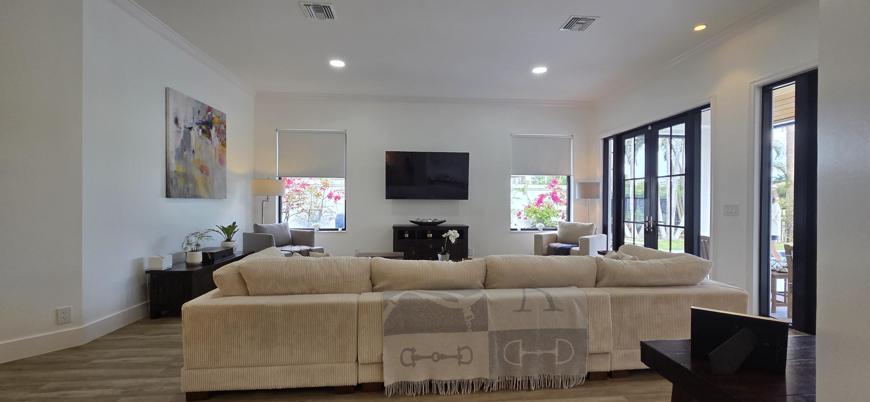 SHADY OAKS OF PALM BEACH POLO & COUNTRY CLUB - Residential