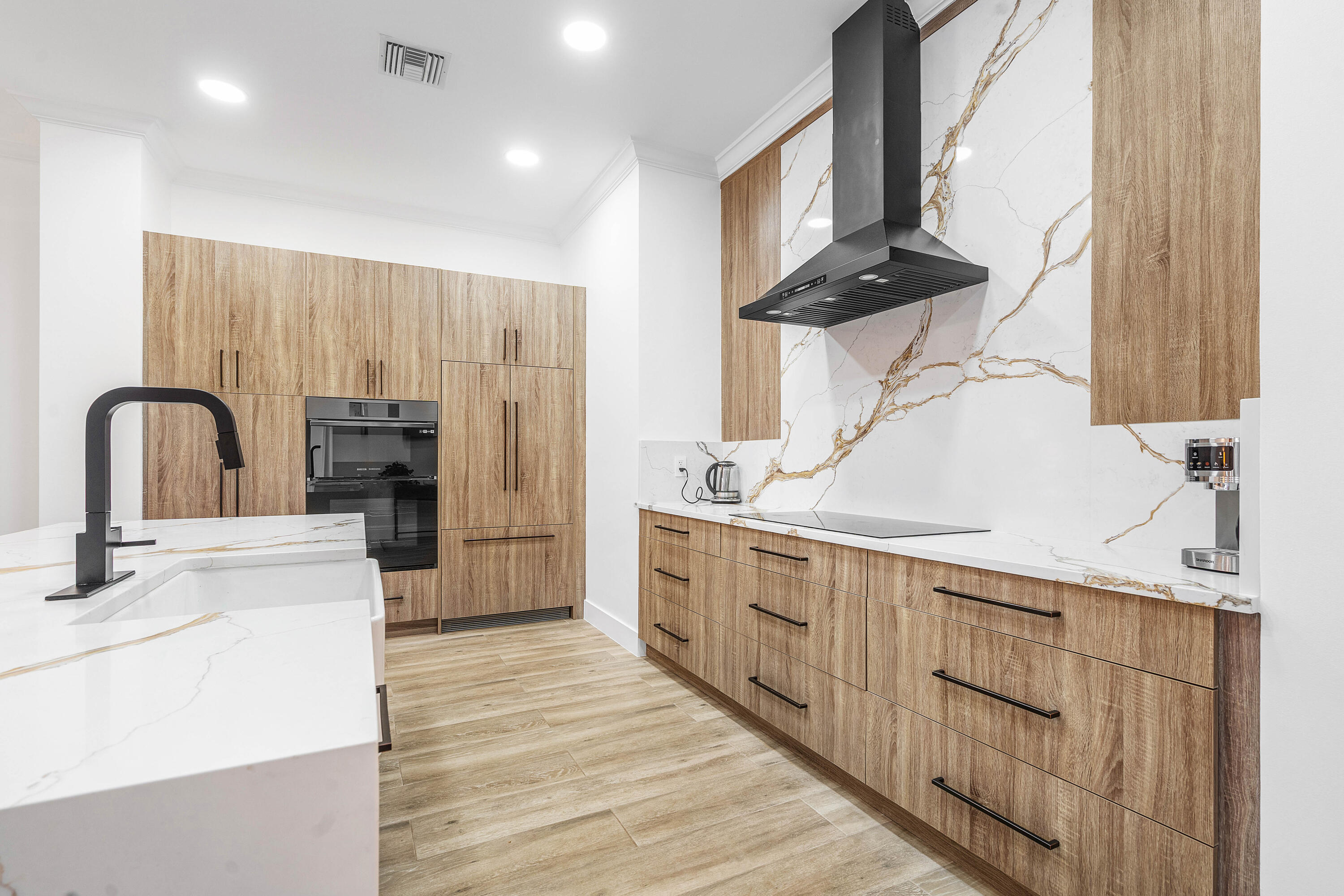 SHADY OAKS OF PALM BEACH POLO & COUNTRY - Residential