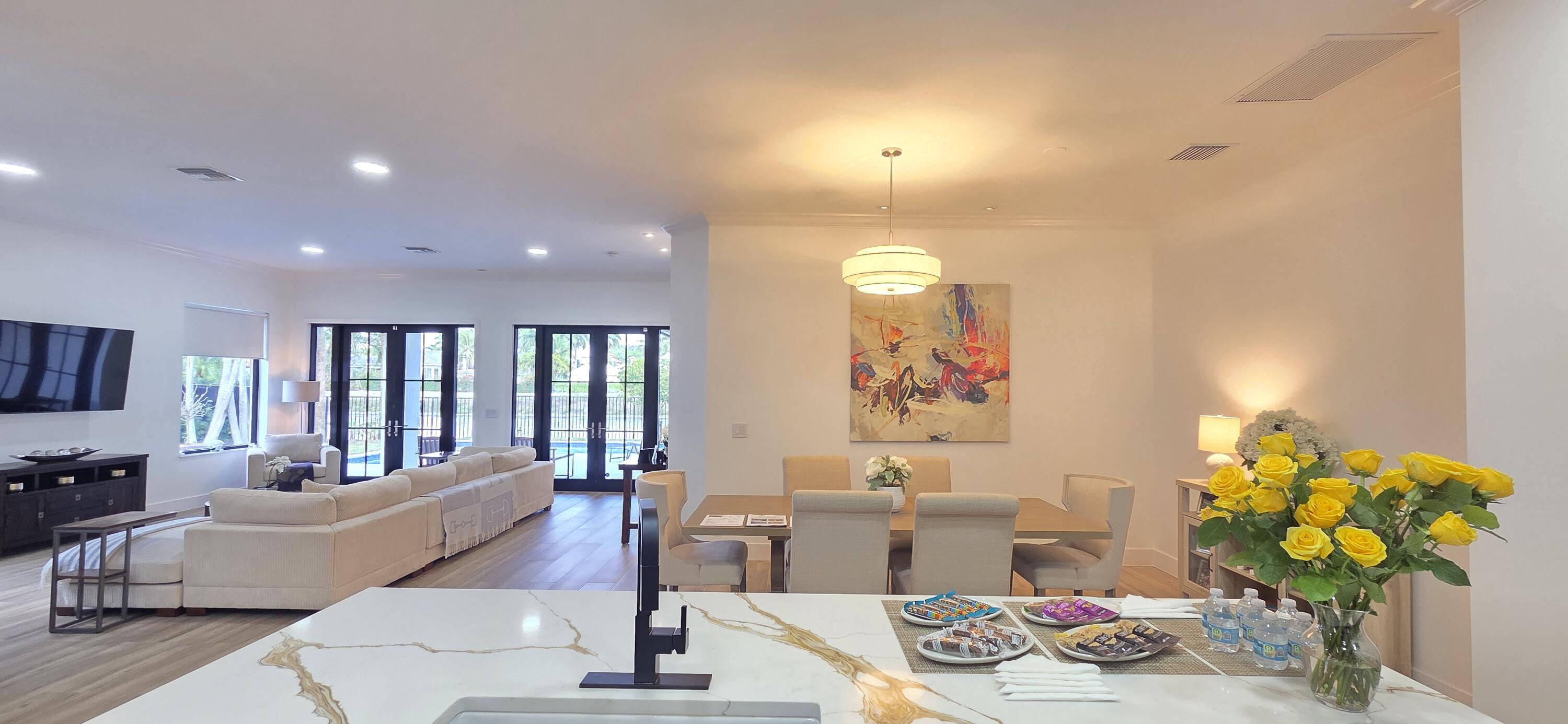 SHADY OAKS OF PALM BEACH POLO & COUNTRY CLUB - Residential