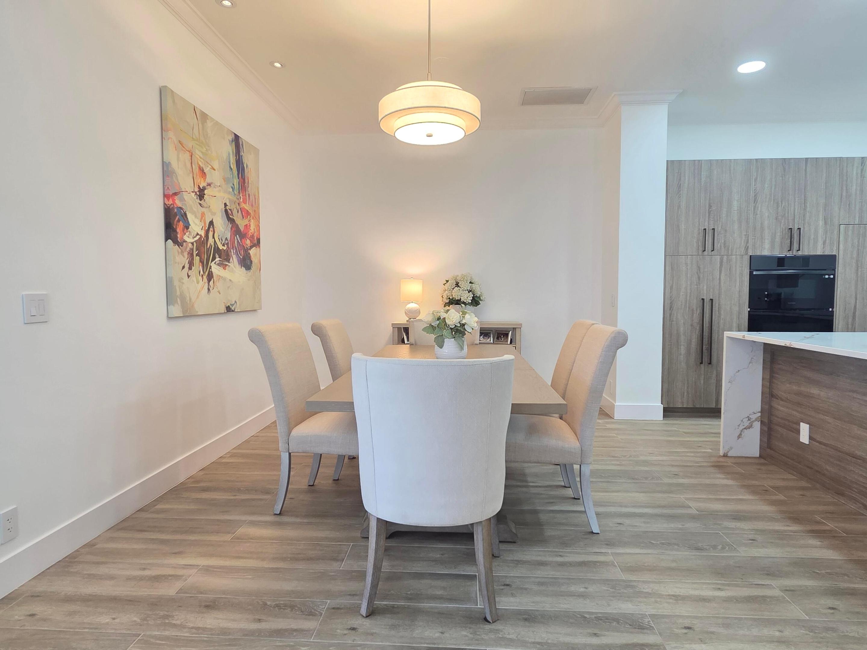 SHADY OAKS OF PALM BEACH POLO & COUNTRY CLUB - Residential