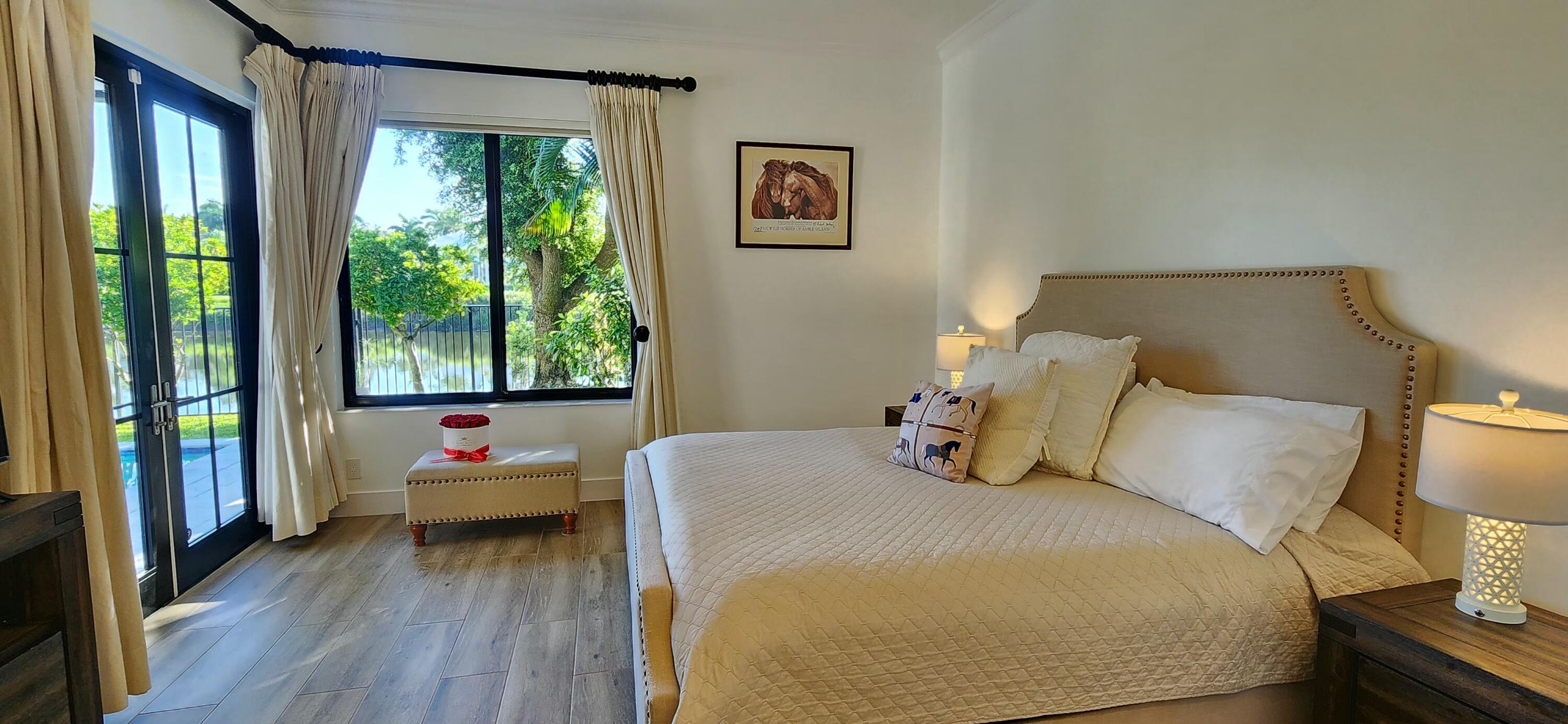 SHADY OAKS OF PALM BEACH POLO & COUNTRY CLUB - Residential