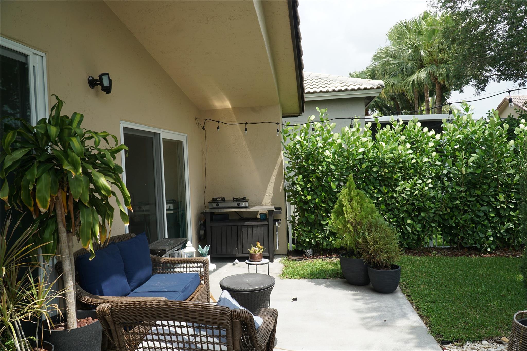 Pembroke Isles 1 - Residential Lease