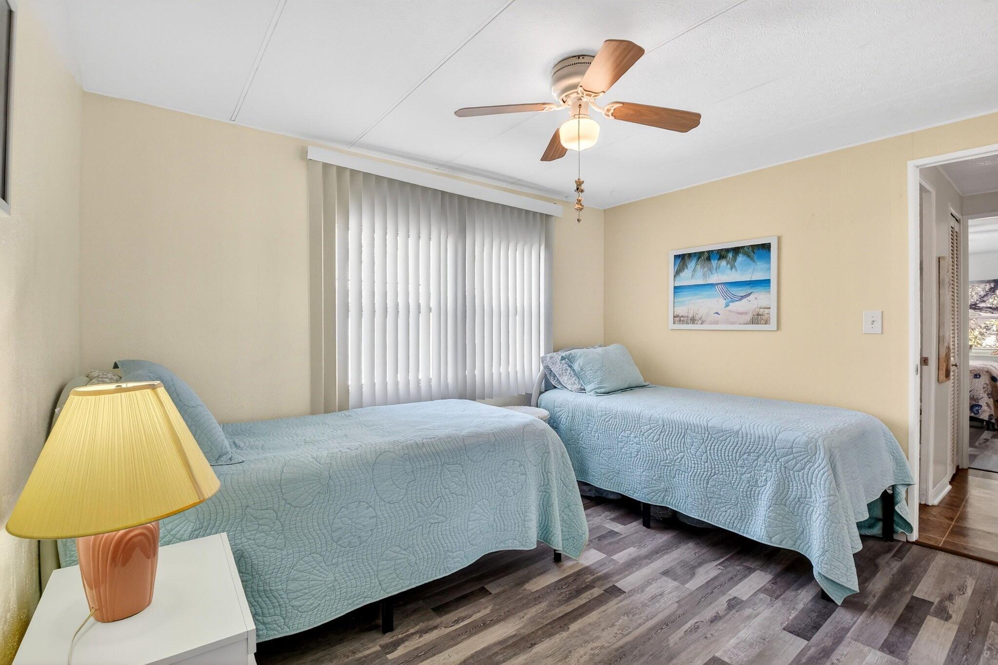 JAMAICA BAY MOBILE HOME C - Residential