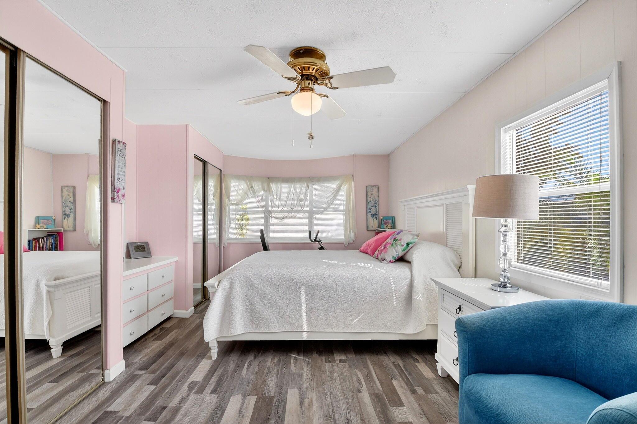 JAMAICA BAY MOBILE HOME C - Residential