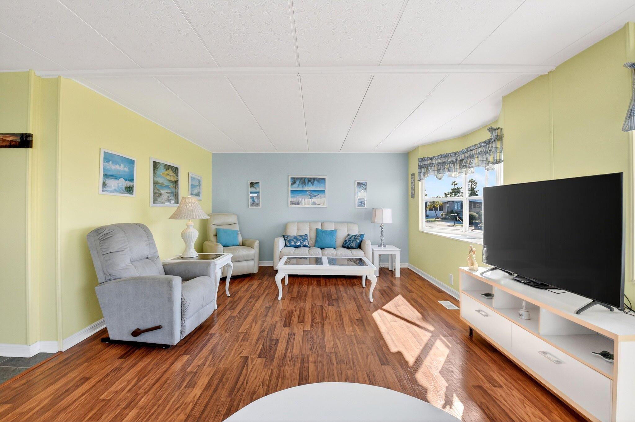 JAMAICA BAY MOBILE HOME C - Residential