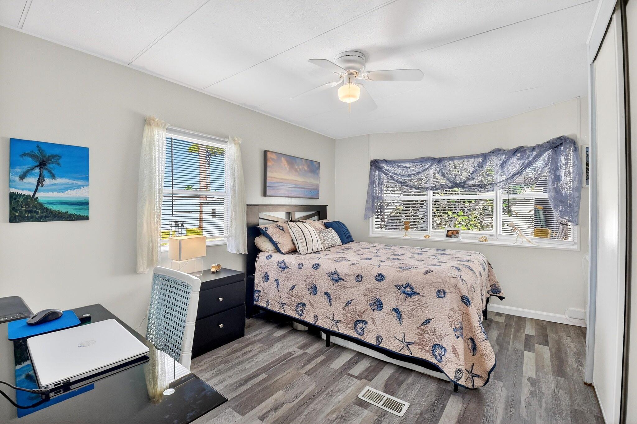 JAMAICA BAY MOBILE HOME C - Residential