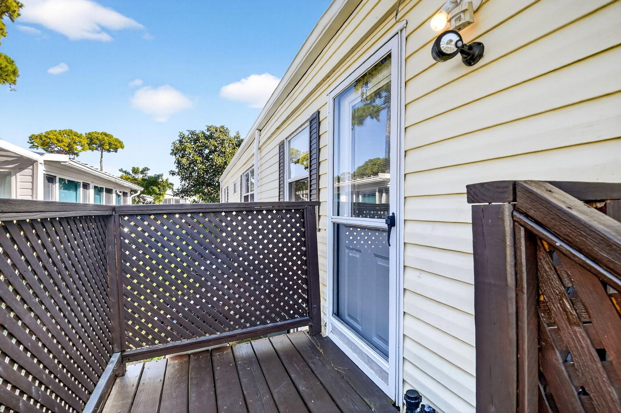 JAMAICA BAY MOBILE HOME C - Residential