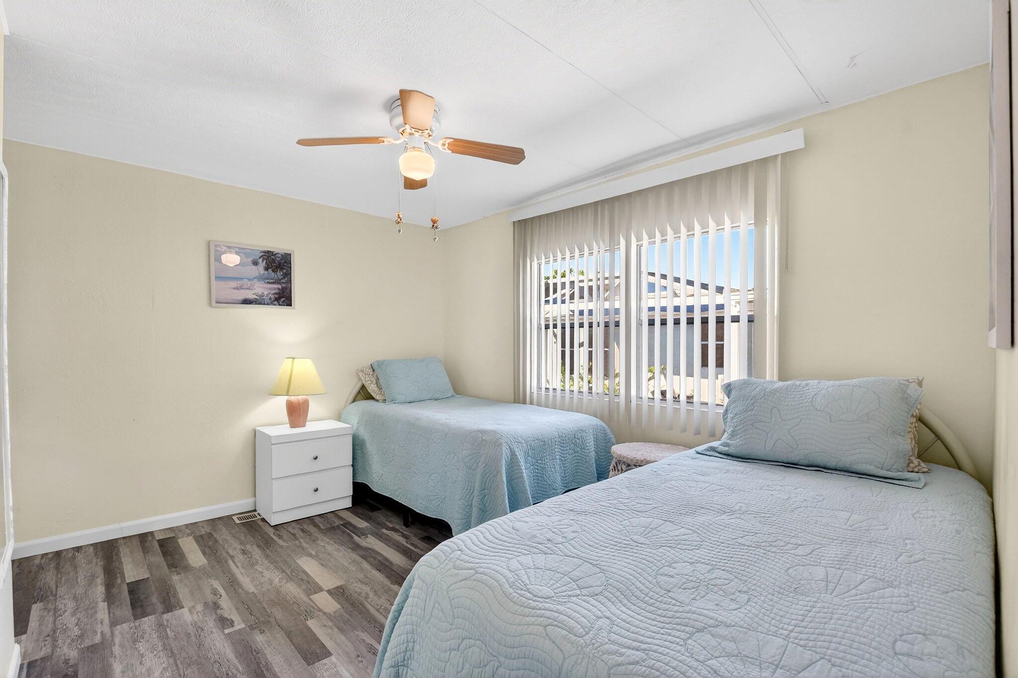 JAMAICA BAY MOBILE HOME C - Residential