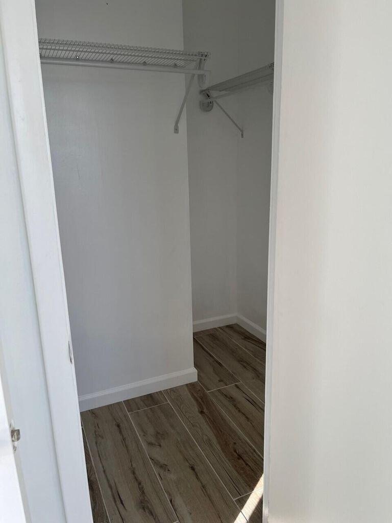 BREAKWATERS OF THE PALM BEACHES CONDO - Residential