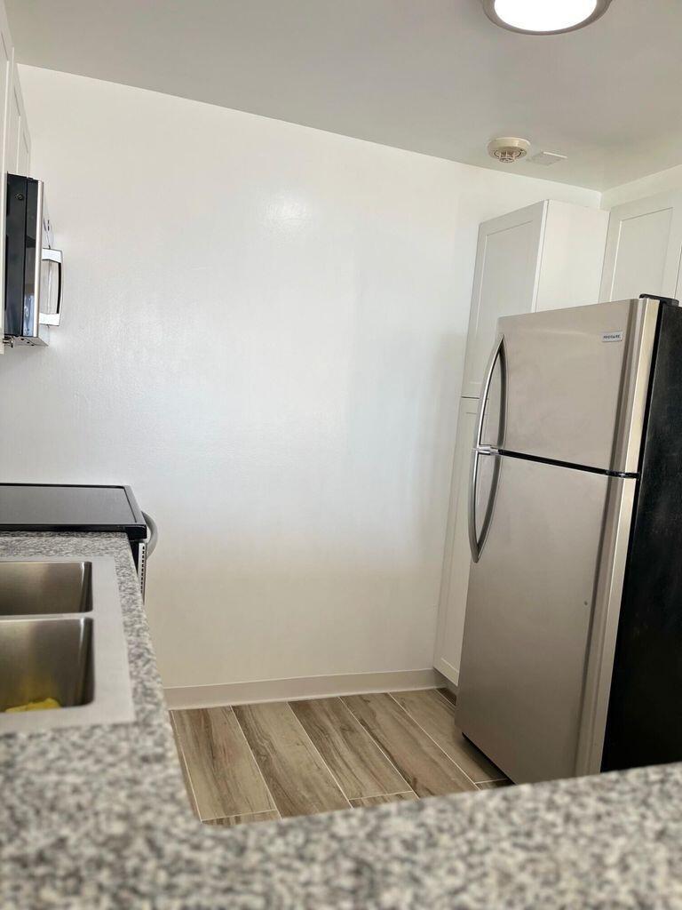 BREAKWATERS OF THE PALM BEACHES CONDO - Residential