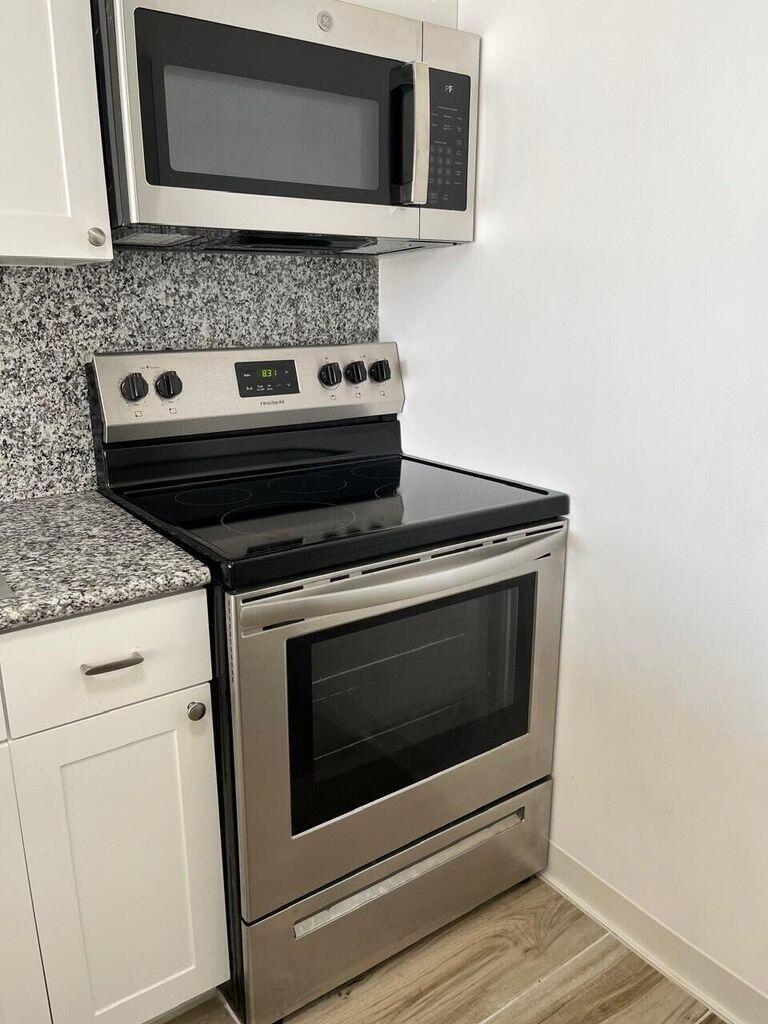 BREAKWATERS OF THE PALM BEACHES CONDO - Residential