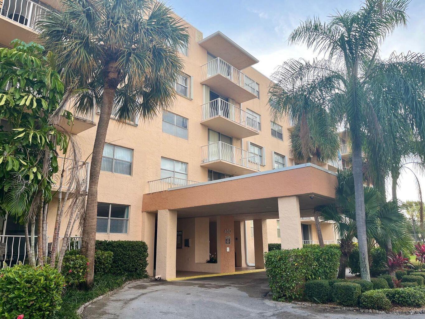 BREAKWATERS OF THE PALM BEACHES CONDO - Residential