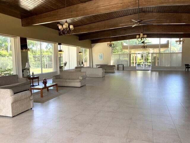 BREAKWATERS OF THE PALM BEACHES CONDO - Residential