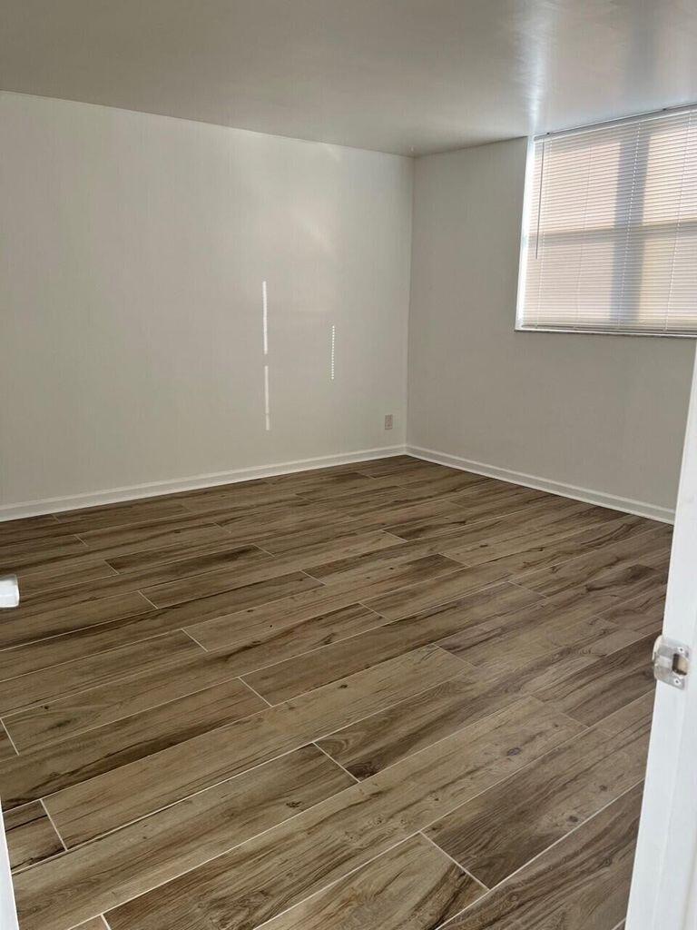 BREAKWATERS OF THE PALM BEACHES CONDO - Residential