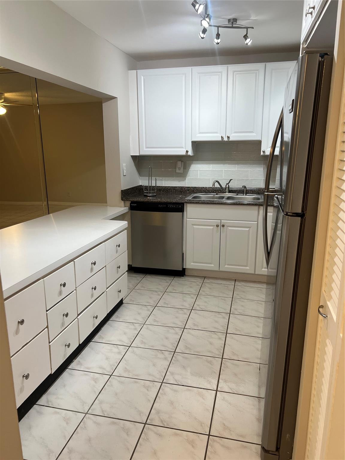 Ramblewood East Condo - Residential Lease