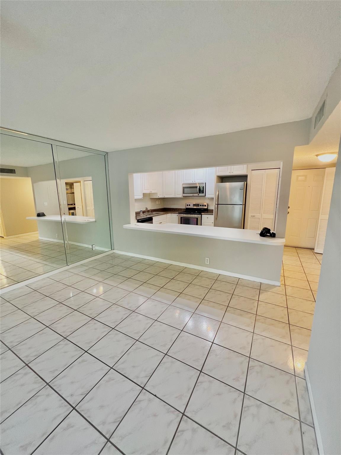 Ramblewood East Condo - Residential Lease