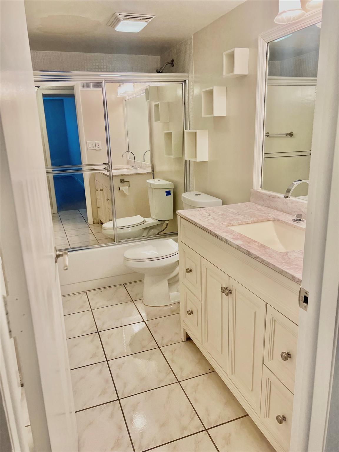 Ramblewood East Condo - Residential Lease