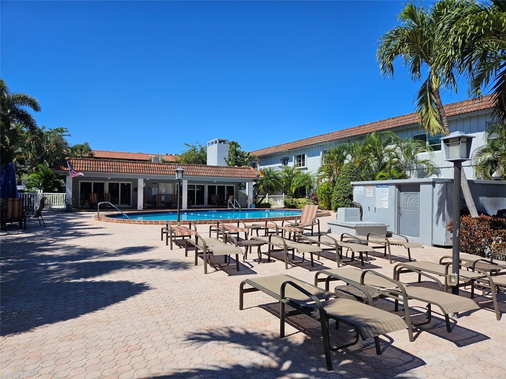 Oakland Grove Village Con - Residential Lease