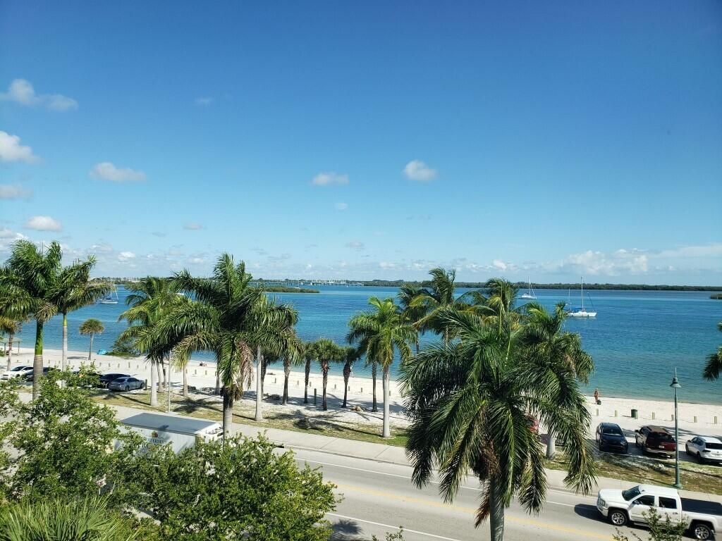 Photo of 36 Harbour Isles Ph05 Drive W #Ph 5, Fort Pierce, FL 34949 (MLS # R11023571)