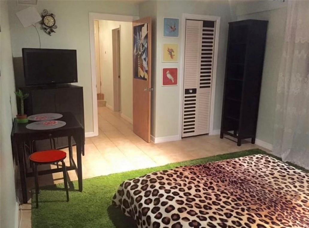 Hollywood Lakes Sec 1-32 - Residential