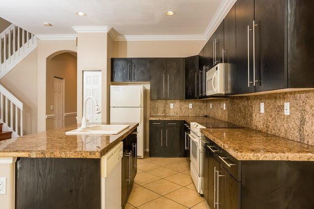 HYPOLUXO HAVERHILL PUD 1 - Residential Lease