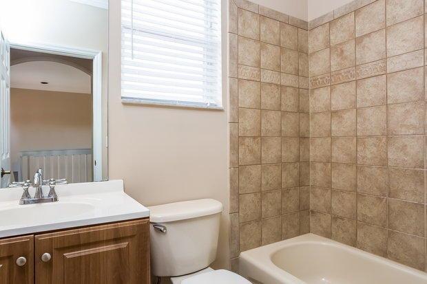 HYPOLUXO HAVERHILL PUD 1 - Residential Lease