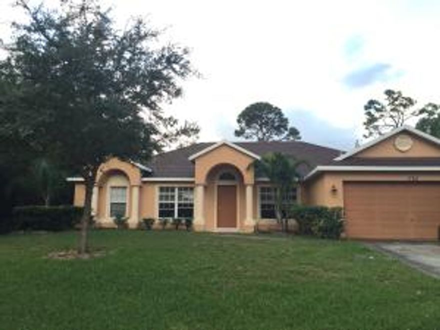 BEAUTIFUL HOUSE 4/2/2 ,TILE ON LIVING AREAS EXCEPT BEDROOMS LIVING ROOM AND DINING ROOM WITH CARPET, COVERED PATIO, CAVANA BATH. NICE NEIGHBORHOOD ,NEW REFRIGERATOR AND DRYER AND WASHER.