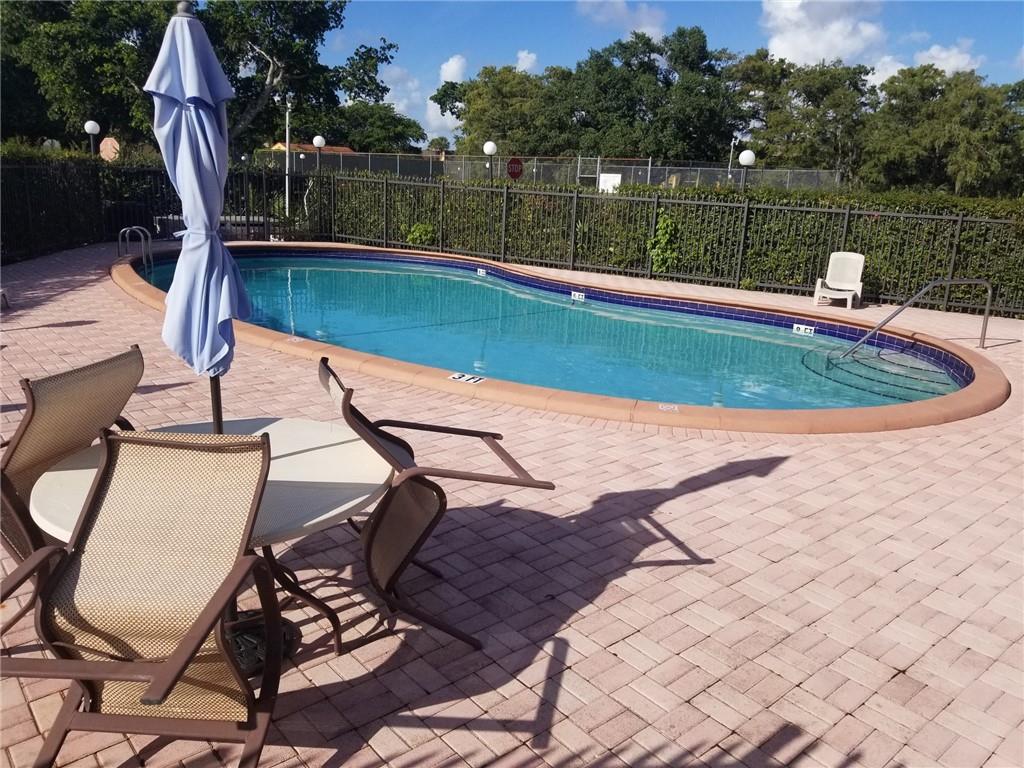 Versailles Gardens - Residential