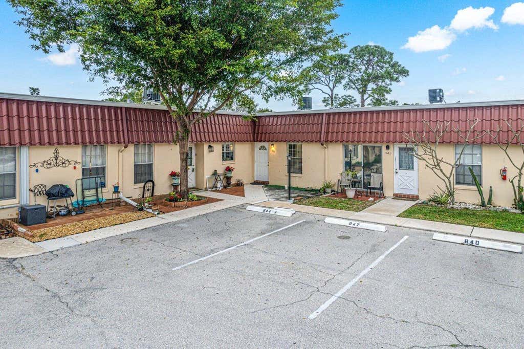 Photo of 842 Salem Lane, Lake Worth, FL 33467 (MLS # R10940326)