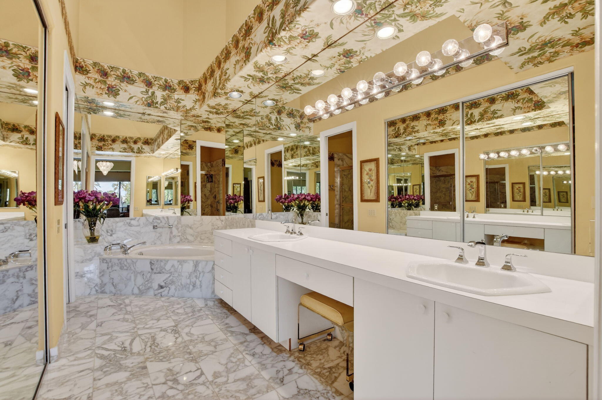 Charter Cay - Residential