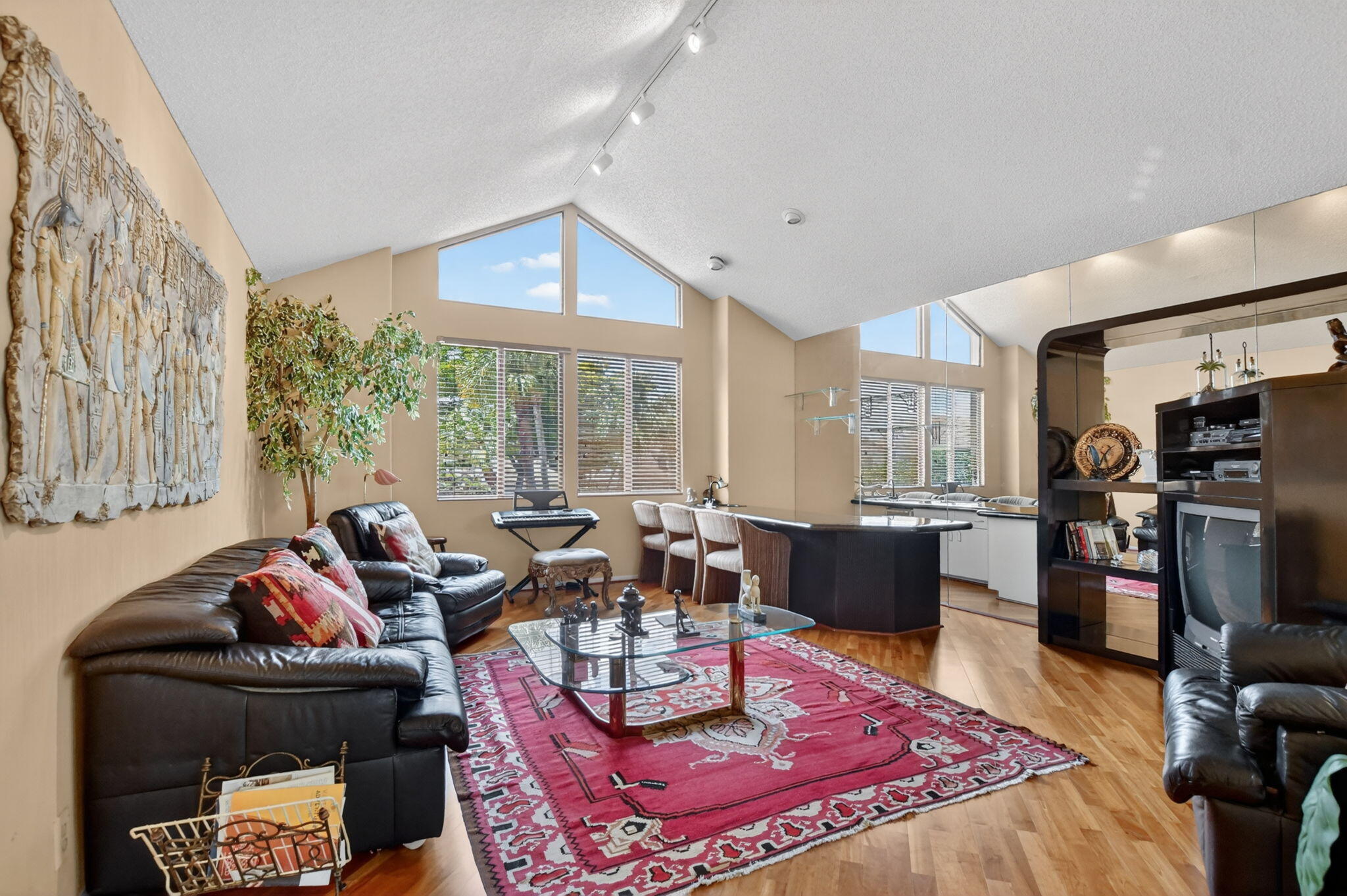 Charter Cay - Residential