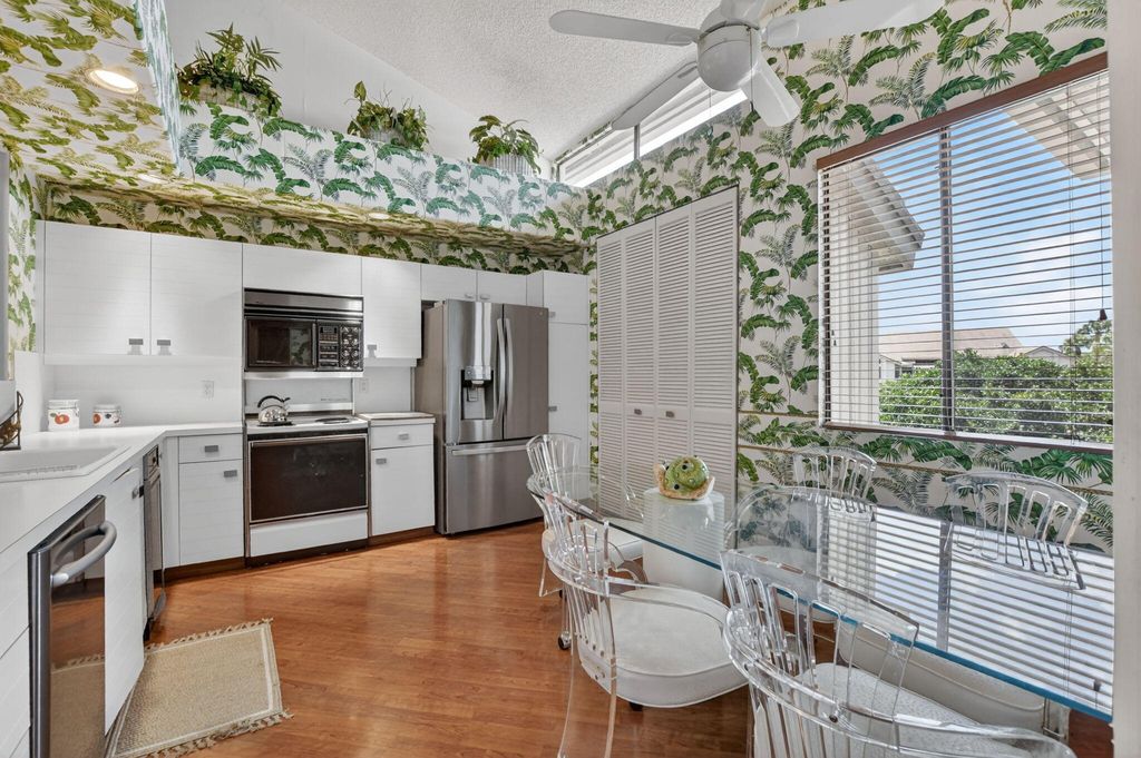 Photo of 19884 Planters Boulevard #B-102, Boca Raton, FL 33434 (MLS # B26015186)