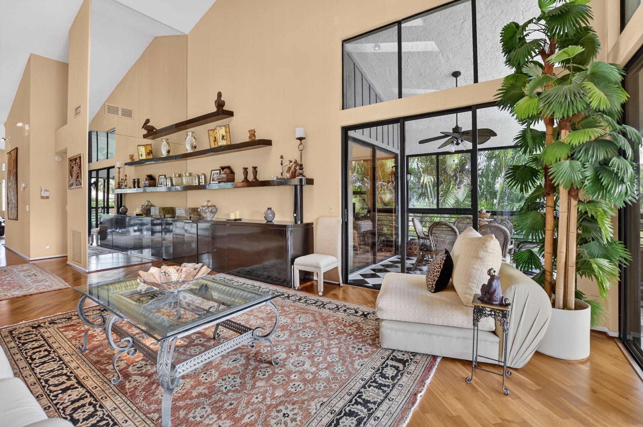 Charter Cay - Residential