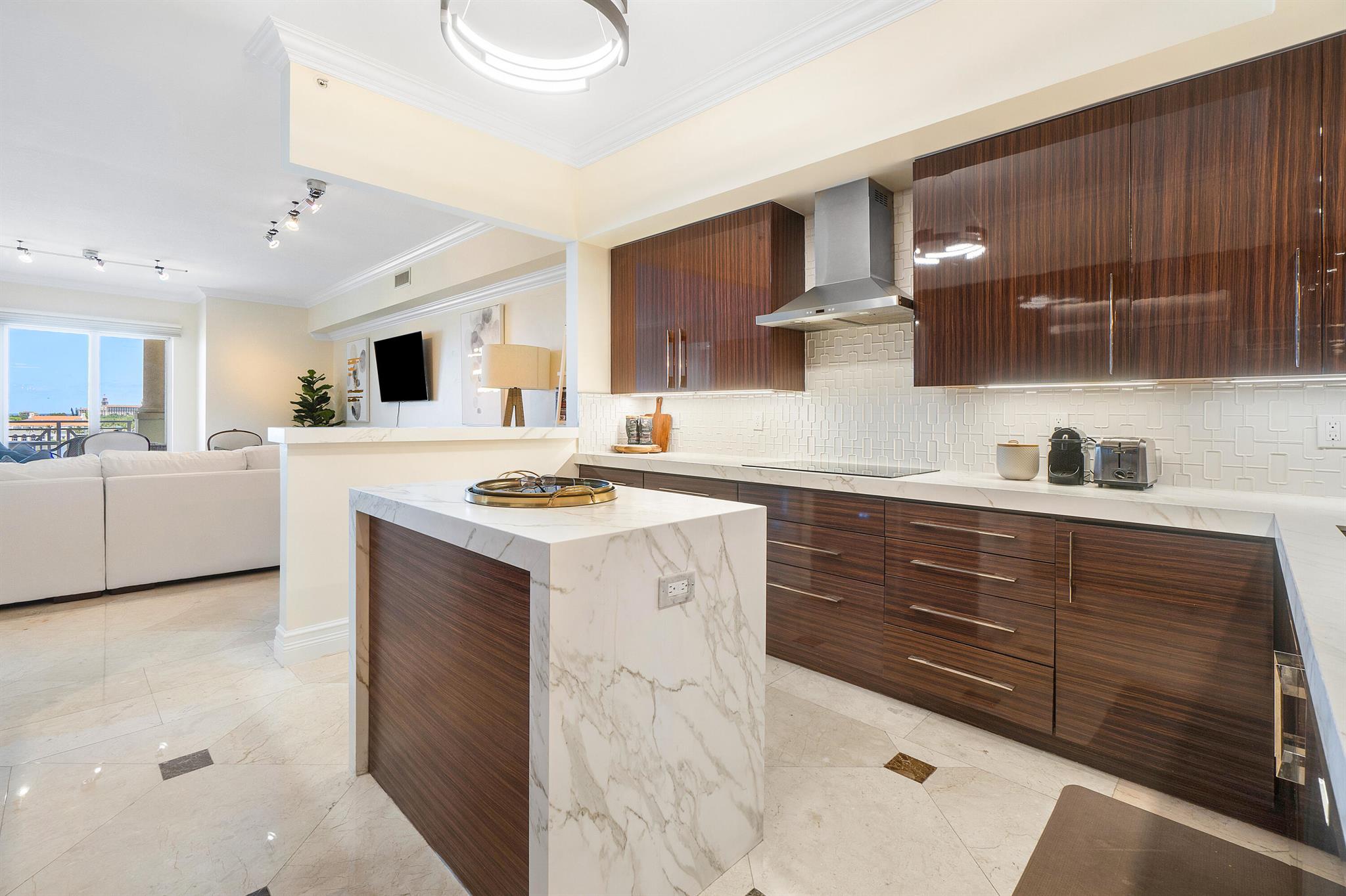 ESPLANADE GRANDE CONDO - Residential Lease