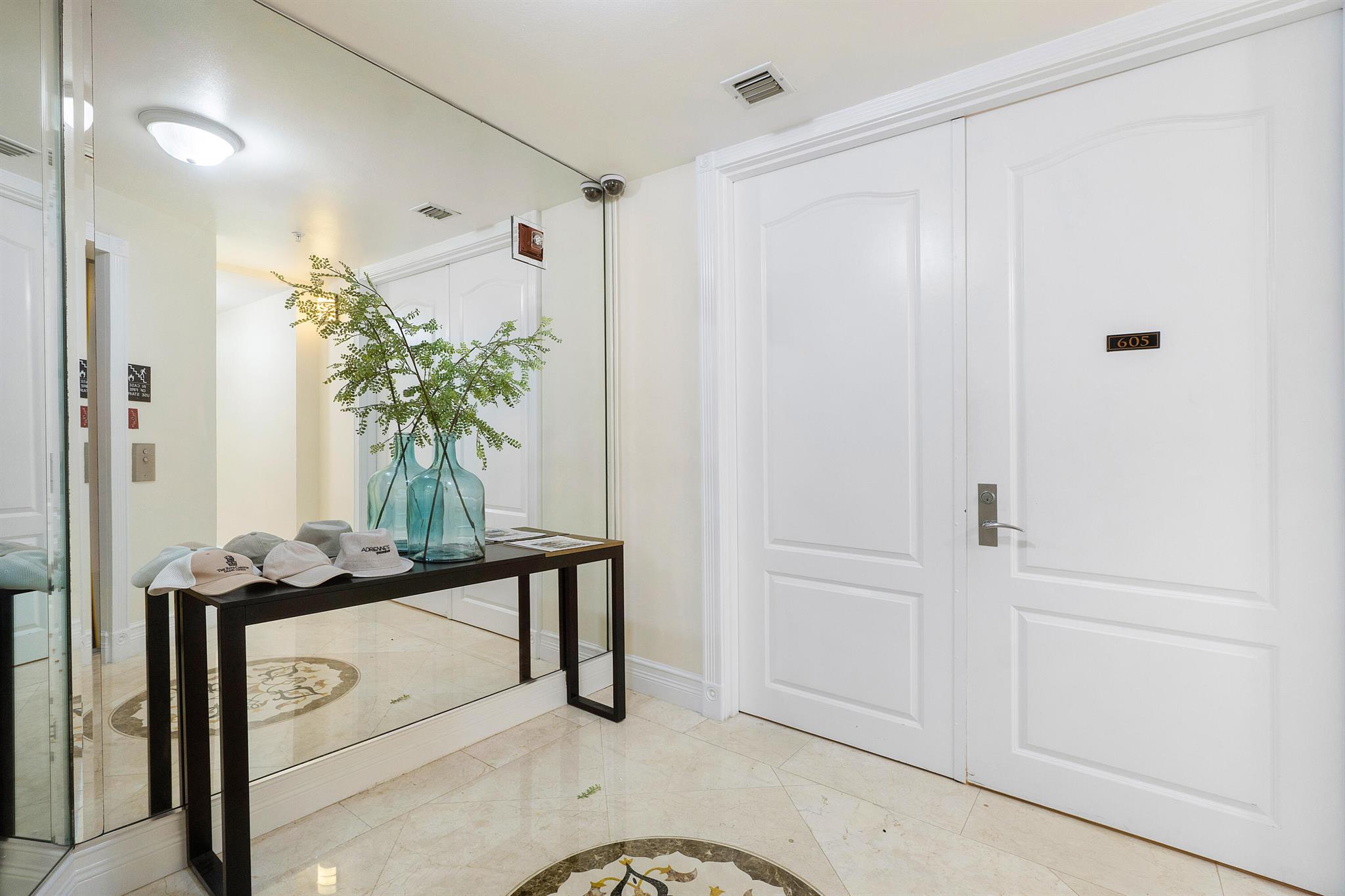 ESPLANADE GRANDE CONDO - Residential Lease