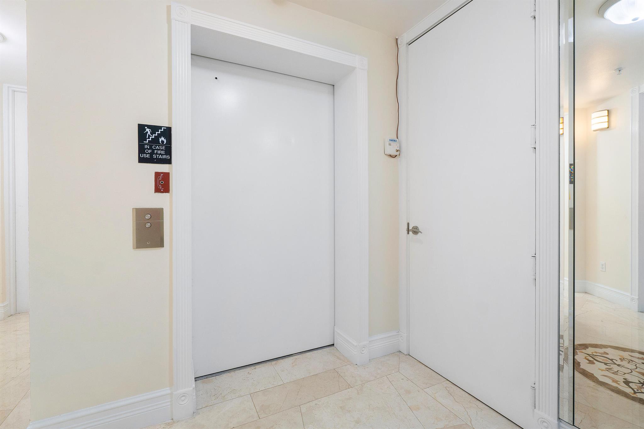 ESPLANADE GRANDE CONDO - Residential Lease