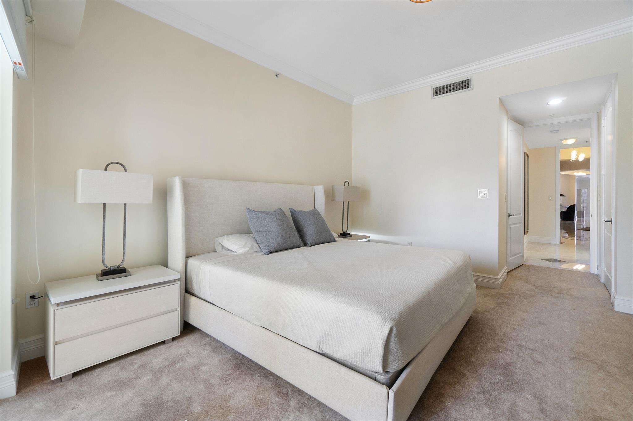 ESPLANADE GRANDE CONDO - Residential Lease