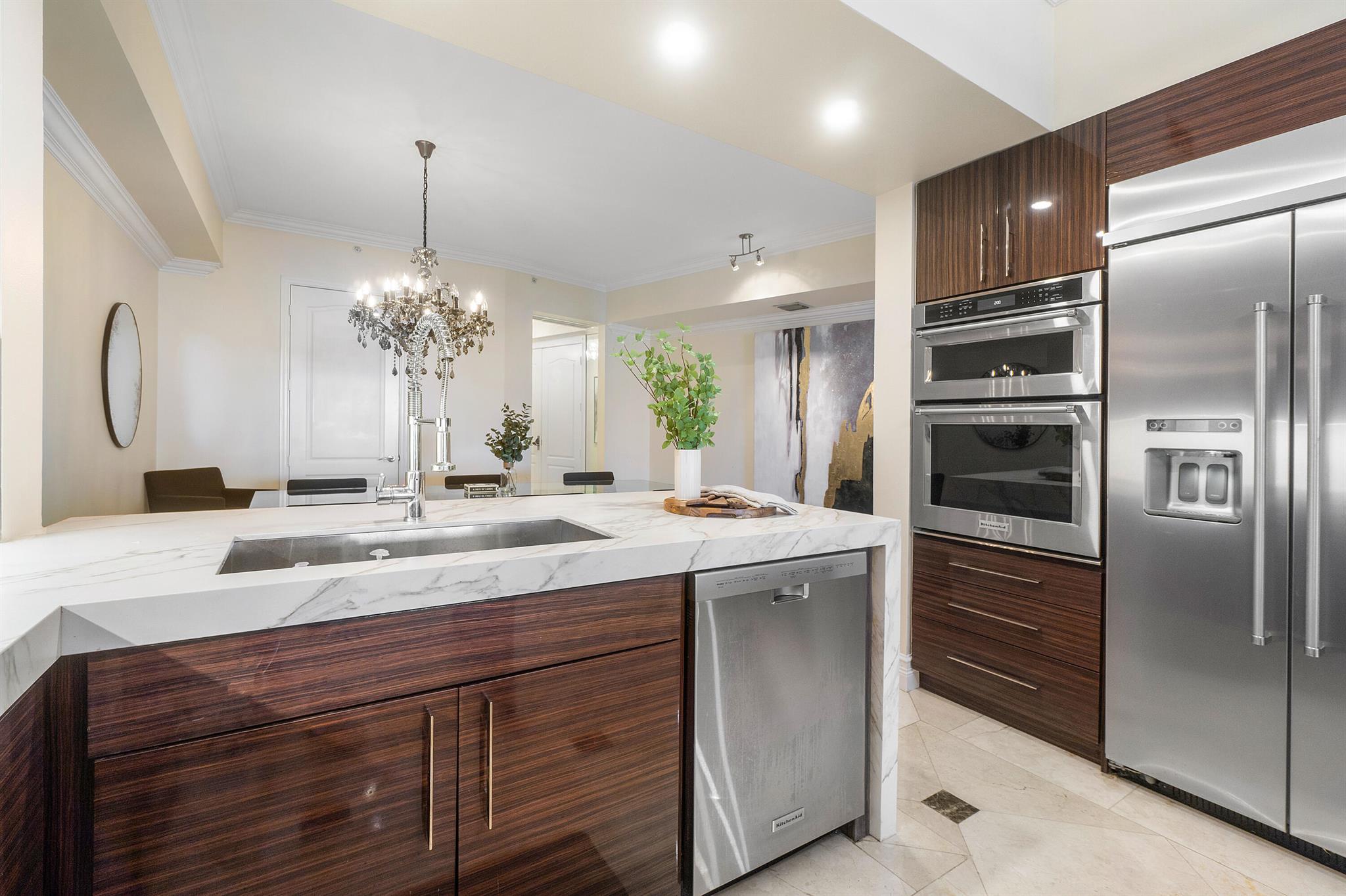ESPLANADE GRANDE CONDO - Residential Lease