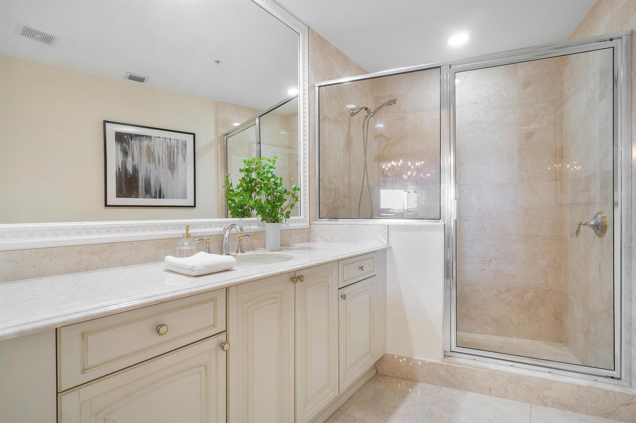 ESPLANADE GRANDE CONDO - Residential Lease